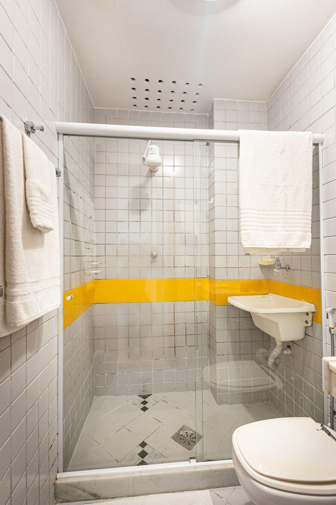 Apartamento Copacabana 200M Da Praia - Wifi Gratis - Cp5 Рио-де-Жанейро Экстерьер фото