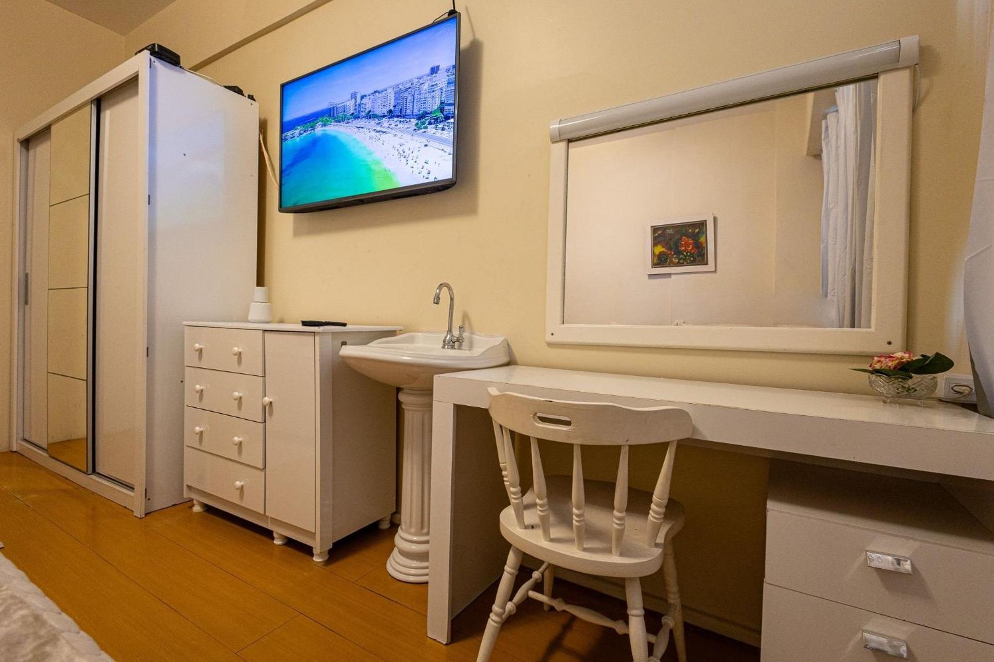 Apartamento Copacabana 200M Da Praia - Wifi Gratis - Cp5 Рио-де-Жанейро Экстерьер фото